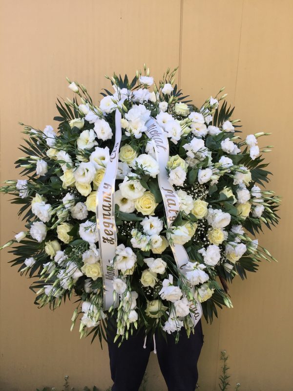 Półwieniec średni - Eustoma biała Róża ekri pogrzeb kwiaty cena